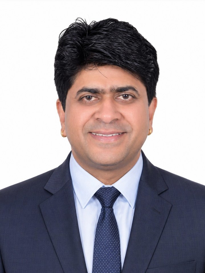 Portrait of Dr. Ameet Pande, Consulting Physician at Ananta Arogyam Multispeciality Centre